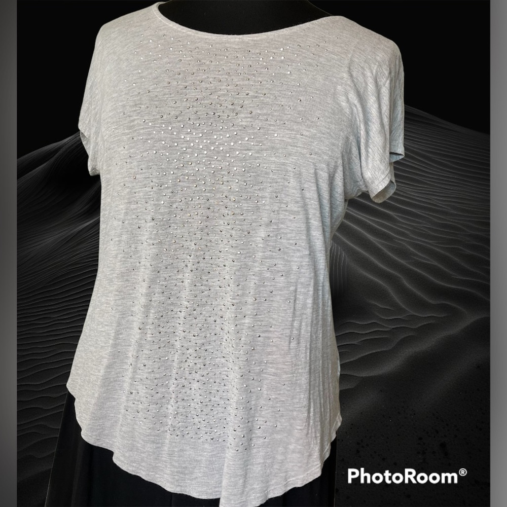 Apt 9 XL silver studded light grey sparkle tee. Sh0017